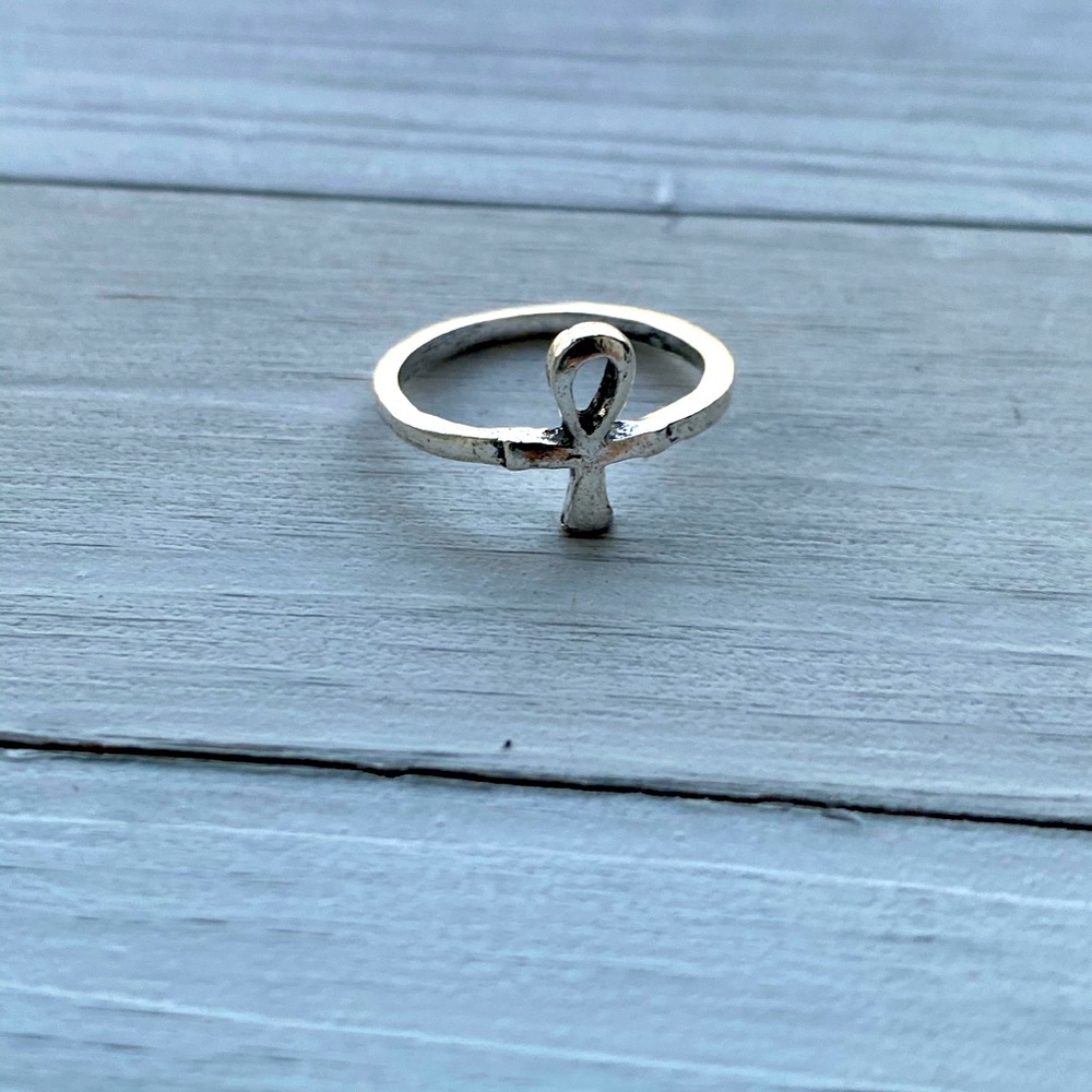 Unique Ring